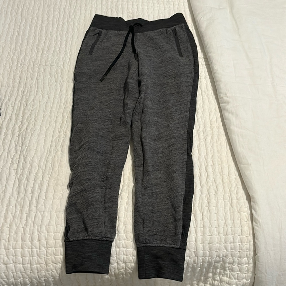 LULU JOGGERS